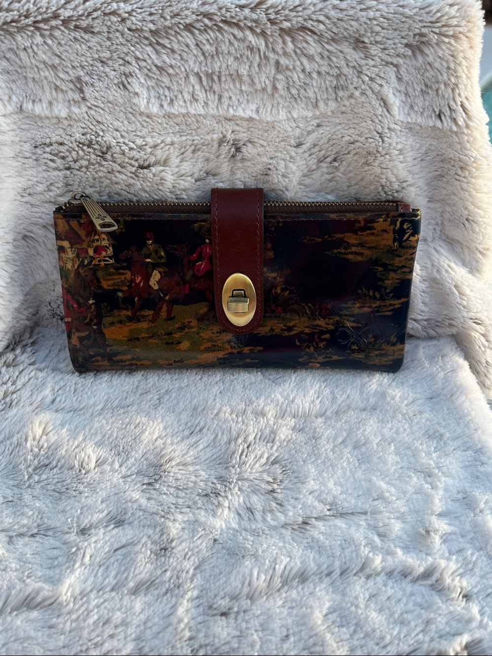 Patricia Nash Brown Multi-Scene Leather Wallet with Gold Turn-Lock